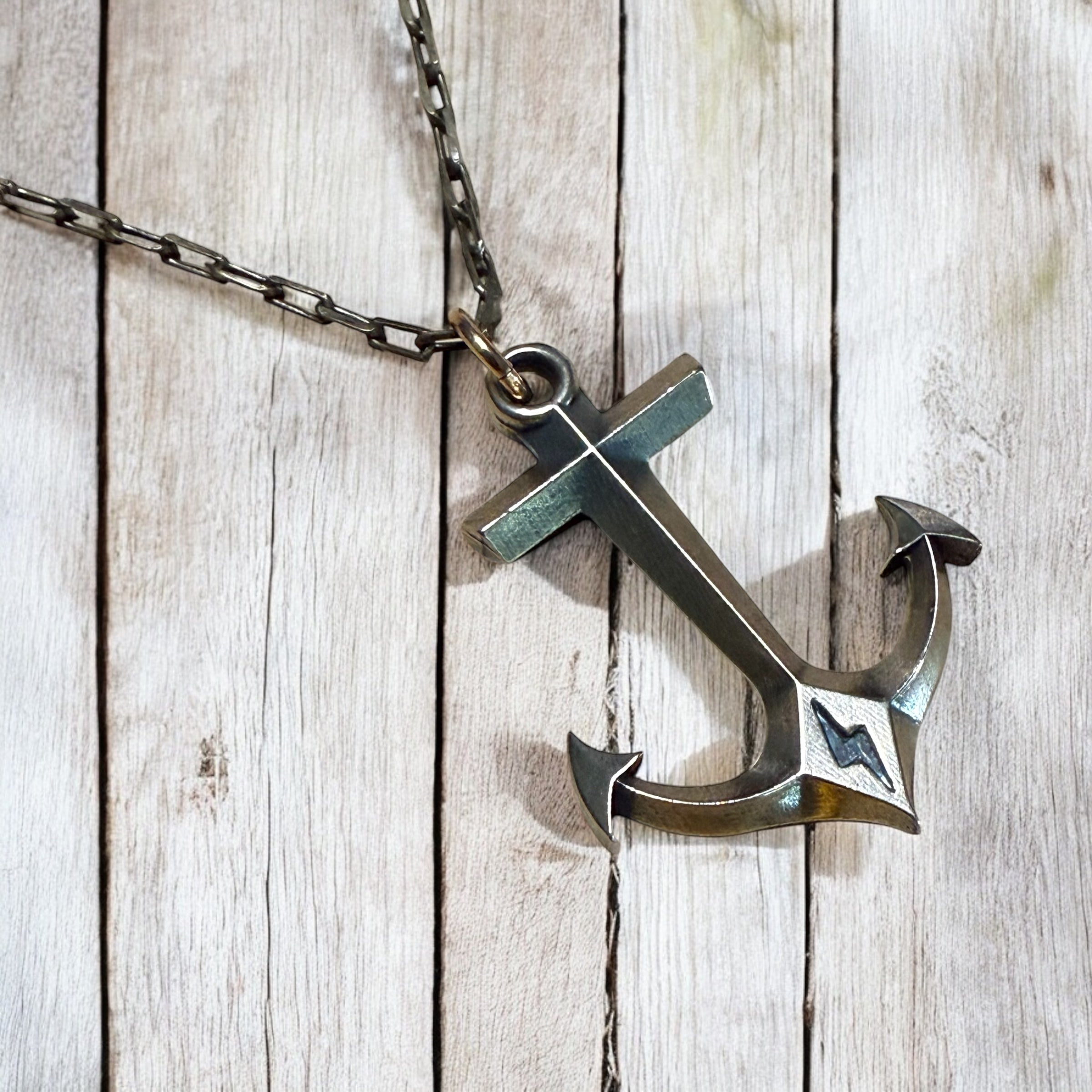STRENGTH Hold Fast Anchor Necklace - Bronze
